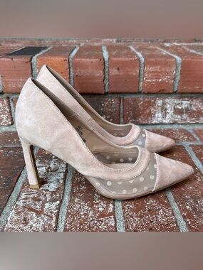 New York & Company Tan Nude Polka Dot Classic Briar Pump Women's Size 10
